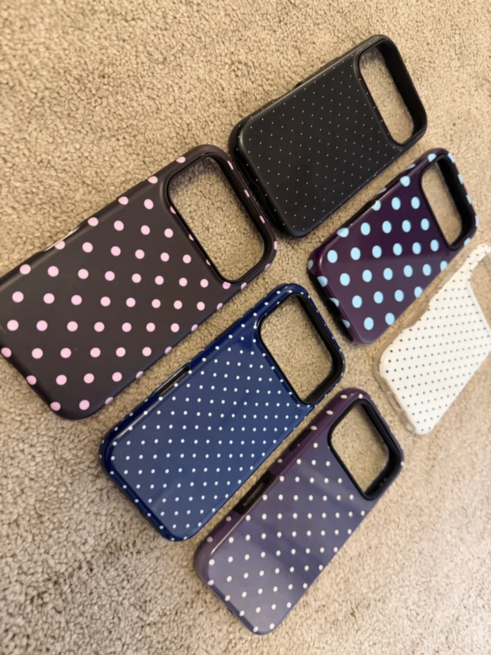 Bundle of Polka Dot IPhone 17 pro Cases